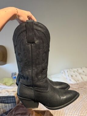 Shyanne Classic Black Western Cowboy Boots - Women's